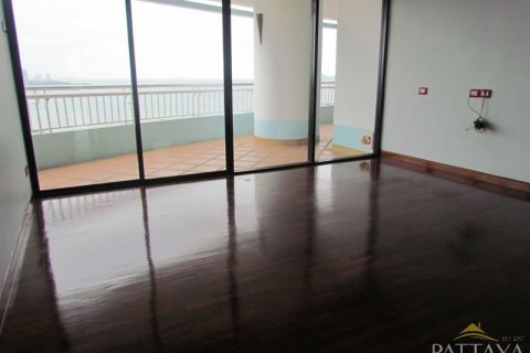 Condo in Pattaya, Thailand, 4 bedrooms  № 45245 - photo 16