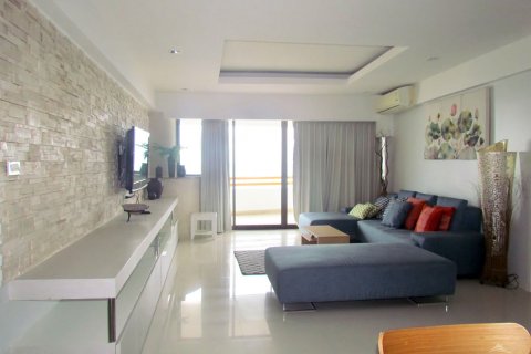 Condo in Pattaya, Thailand, 3 bedrooms  № 45337 - photo 16
