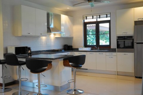 Villa in Hua Hin, Thailand 3 bedrooms № 46223 - photo 6