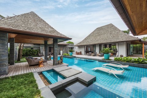 House on Layan Beach, Thailand 4 bedrooms № 44917 - photo 1