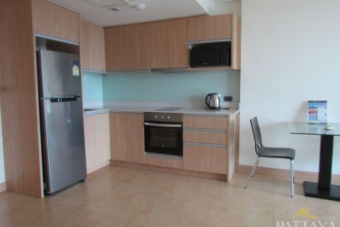 Condo in Pattaya, Thailand, 1 bedroom  № 45348 - photo 1