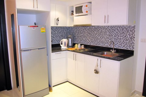 Condo in Pattaya, Thailand, 1 bedroom  № 45409 - photo 5