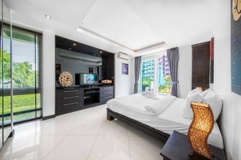 House on Jomtien Beach, Pattaya, Thailand 5 bedrooms № 45439 - photo 22