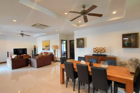 Villa in Hua Hin, Thailand 3 bedrooms № 46212 - photo 17