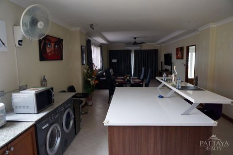 Condo on Jomtien Beach, Pattaya, Thailand, 2 bedrooms  № 45060 - photo 4