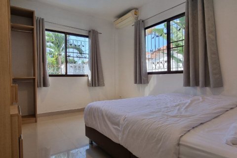 House in Bang Lamung, Thailand 4 bedrooms № 46307 - photo 16