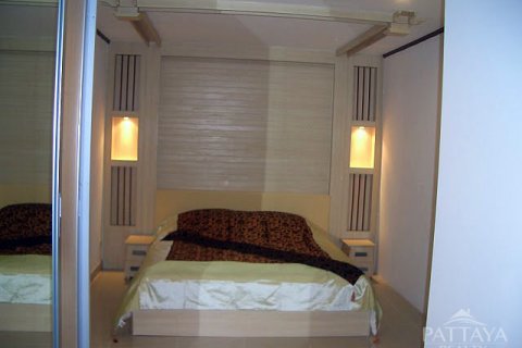 Condo in Pattaya, Thailand, 2 bedrooms  № 45293 - photo 6