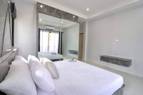 House in Bang Lamung, Thailand 3 bedrooms № 46327 - photo 15