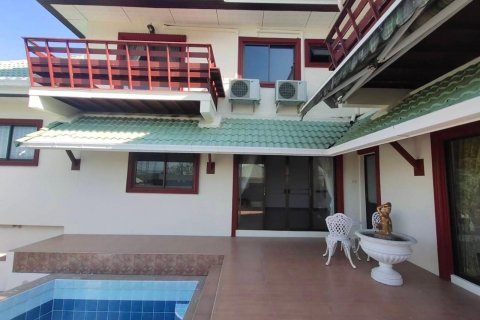 House in Bang Lamung, Thailand 4 bedrooms № 46197 - photo 4