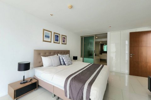 Condo in Pattaya, Thailand, 2 bedrooms  № 45403 - photo 12
