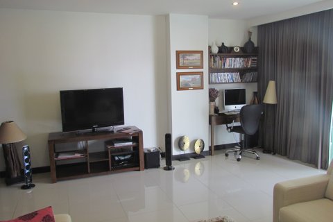 Condo in Pattaya, Thailand, 1 bedroom  № 45342 - photo 26