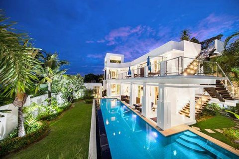 House on Jomtien Beach, Pattaya, Thailand 5 bedrooms № 45439 - photo 1