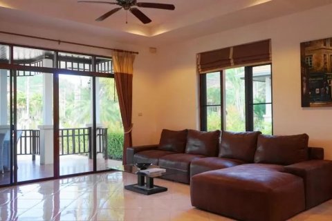 Villa in Hua Hin, Thailand 2 bedrooms № 46117 - photo 11