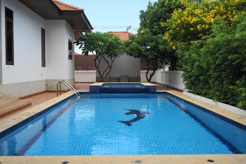 Villa in Hua Hin, Thailand 2 bedrooms № 46166 - photo 10