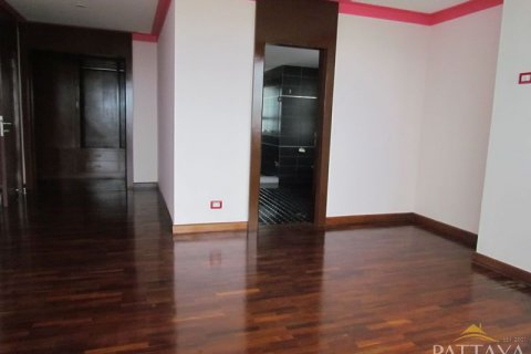 Condo in Pattaya, Thailand, 4 bedrooms  № 45245 - photo 22