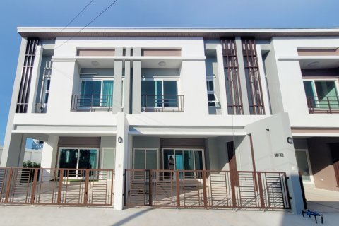House in Pattaya, Thailand 3 bedrooms № 45490 - photo 25