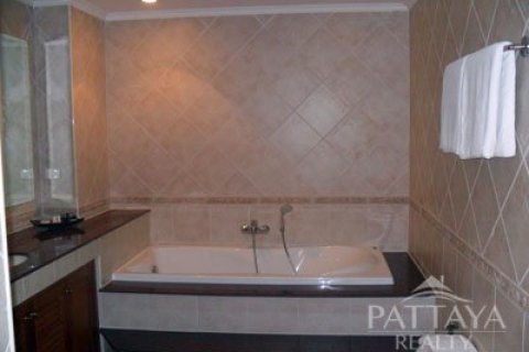 Condo in Pattaya, Thailand, 1 bedroom  № 45157 - photo 2