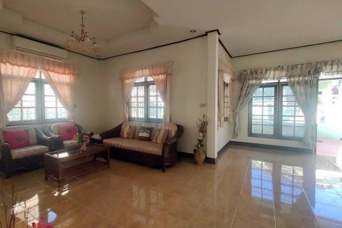 House in Bang Lamung, Thailand 2 bedrooms № 46200 - photo 5