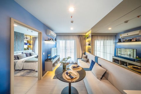 Condo in Bangkok, Thailand, 2 bedrooms  № 31197 - photo 1