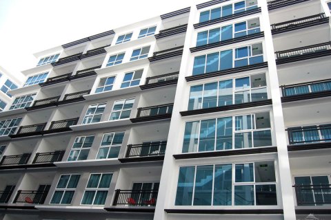 Condo in Pattaya, Thailand, 1 bedroom  № 45154 - photo 3