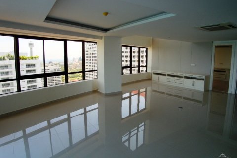 Condo on Jomtien Beach, Pattaya, Thailand, 3 bedrooms  № 45185 - photo 1