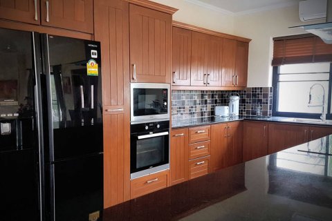 House in Pattaya, Thailand 3 bedrooms № 45530 - photo 10