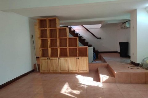 House in Bang Lamung, Thailand 4 bedrooms № 46197 - photo 15