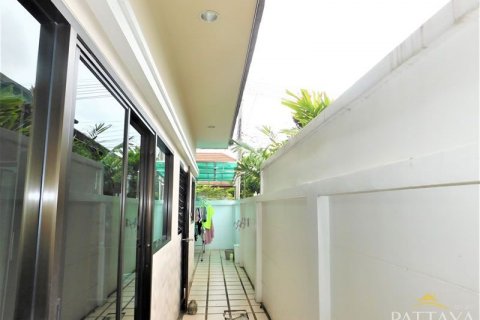 House in Pattaya, Thailand 3 bedrooms № 45476 - photo 11