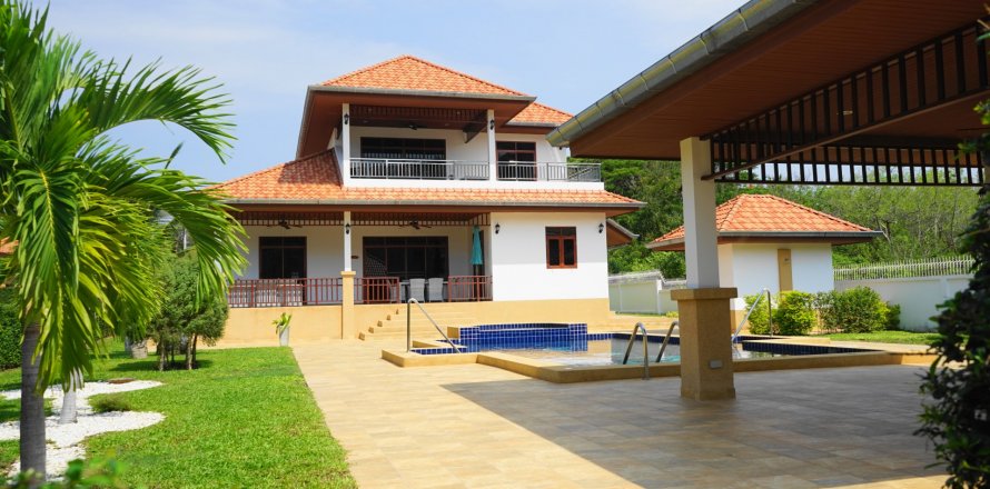 Villa in Hua Hin, Thailand 3 bedrooms № 46224