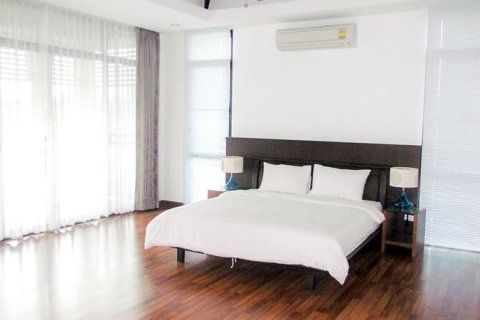 House in Pattaya, Thailand 4 bedrooms № 45457 - photo 14