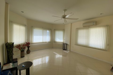 House in Pattaya, Thailand 3 bedrooms № 45486 - photo 6