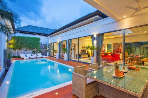 Villa on Nai Harn Beach, Thailand 3 bedrooms № 44817 - photo 3