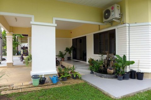 House in Pattaya, Thailand 3 bedrooms № 45468 - photo 11