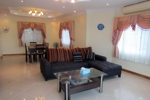 House in Pattaya, Thailand 4 bedrooms № 45516 - photo 30