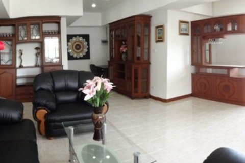 Condo on Jomtien Beach, Pattaya, Thailand, 2 bedrooms  № 45153 - photo 15