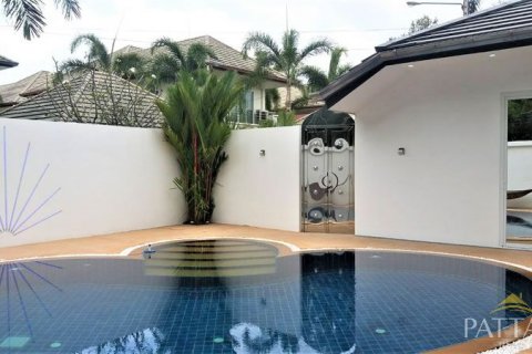 House in Pattaya, Thailand 5 bedrooms № 45475 - photo 8