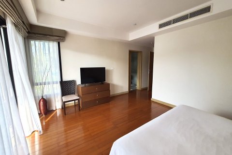 Townhouse in Bang Tao, Thailand 4 bedrooms № 46643 - photo 23