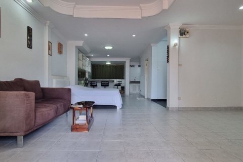 House in Bang Lamung, Thailand 5 bedrooms № 46500 - photo 4