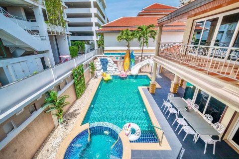 Villa on Jomtien Beach, Pattaya, Thailand 5 bedrooms № 47013 - photo 7