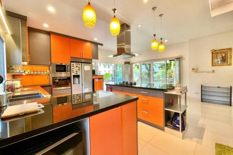 House in Hua Hin, Thailand 5 bedrooms № 46554 - photo 12