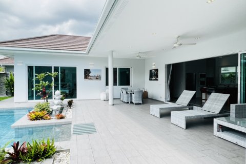 Villa in Hua Hin, Thailand 3 bedrooms № 46994 - photo 15