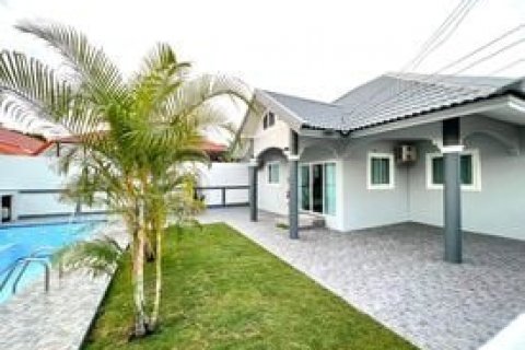 House in Pattaya, Thailand 3 bedrooms № 46489 - photo 3