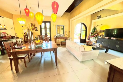 Villa in Hua Hin, Thailand 5 bedrooms № 46912 - photo 6