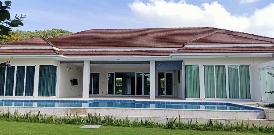 Villa in Hua Hin, Thailand 3 bedrooms № 46992