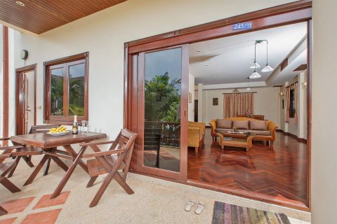 Townhouse in Patong, Thailand 3 bedrooms № 46494 - photo 9