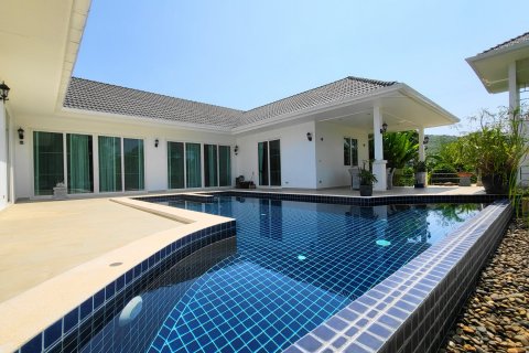 Villa in Hua Hin, Thailand 3 bedrooms № 46911 - photo 6