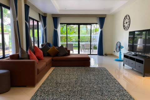 Townhouse in Bang Tao, Thailand 4 bedrooms № 46644 - photo 5