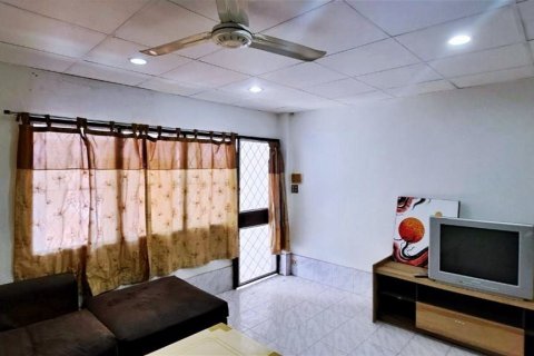 House in Bang Lamung, Thailand 2 bedrooms № 46947 - photo 2