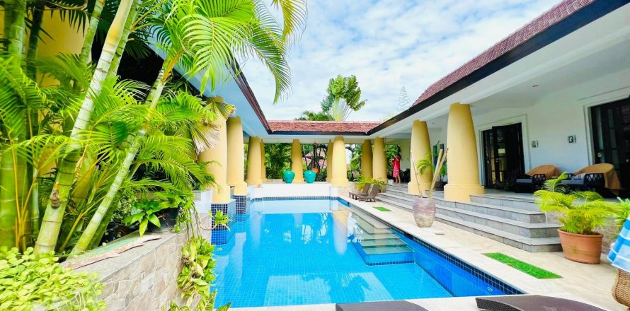 Villa in Hua Hin, Thailand 5 bedrooms № 46912