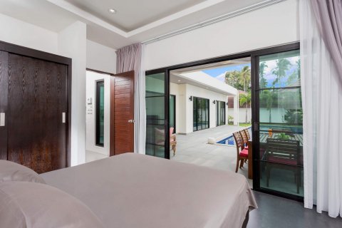 Villa in Rawai, Thailand 3 bedrooms № 46937 - photo 12